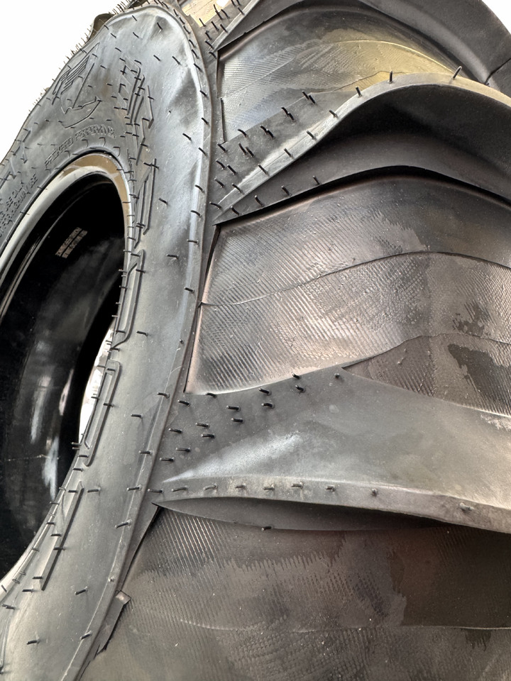 Big Foot HO Paddle Tires - Comp Cut by Tread Cuts Packard Performance tire image 4